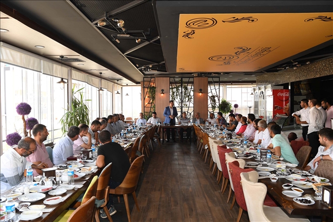 BAŞKAN ASYA, YÜKLENİCİ FİRMA YETKİLİLERİ İLE BİR ARAYA GELDİ