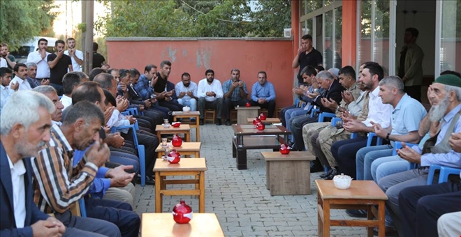 VALİ YILDIRIM, KIZILAĞAÇ BELEDİYE BAŞKANI ÖĞÜT´E TAZİYE DİLEKLERİNİ BİLDİRDİ