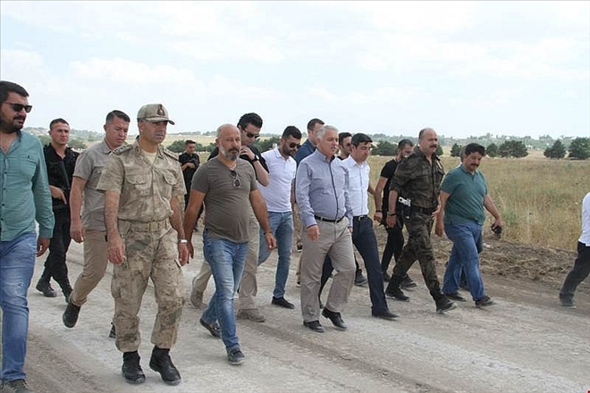 VALİ YILDIRIM, MALAZGİRT´TE İNCELEMELERDE BULUNDU