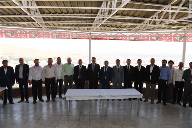 BAŞKAN ASYA, PROTOKOL ÜYELERİNİ KALE´DE AĞIRLADI