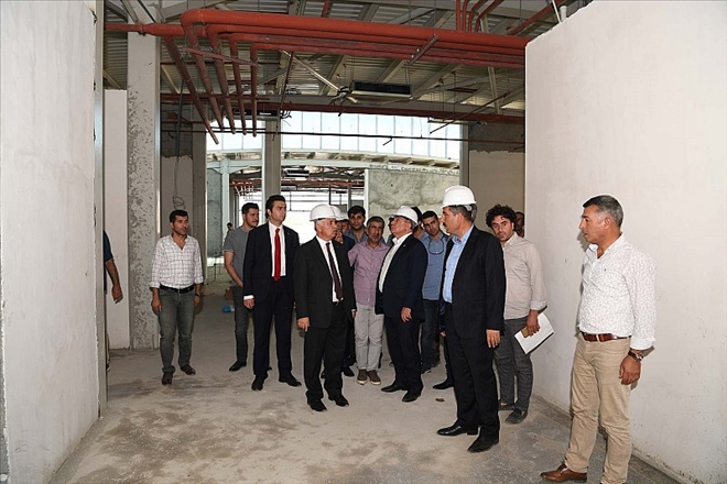 BAŞKAN ASYA, PROTOKOL ÜYELERİNE ŞEHİRLERARASI OTOBÜS TERMİNALİ İNŞAATINI GEZDİRDİ