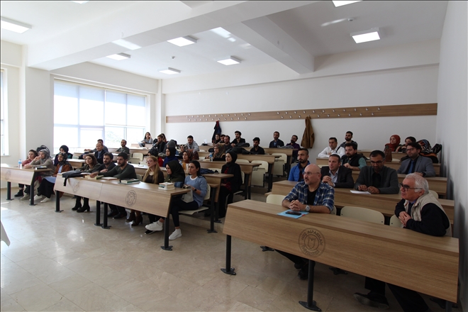 ?FENOMENOLOJİ VE METAFİZİK? KONULU SEMİNER DÜZENLENDİ