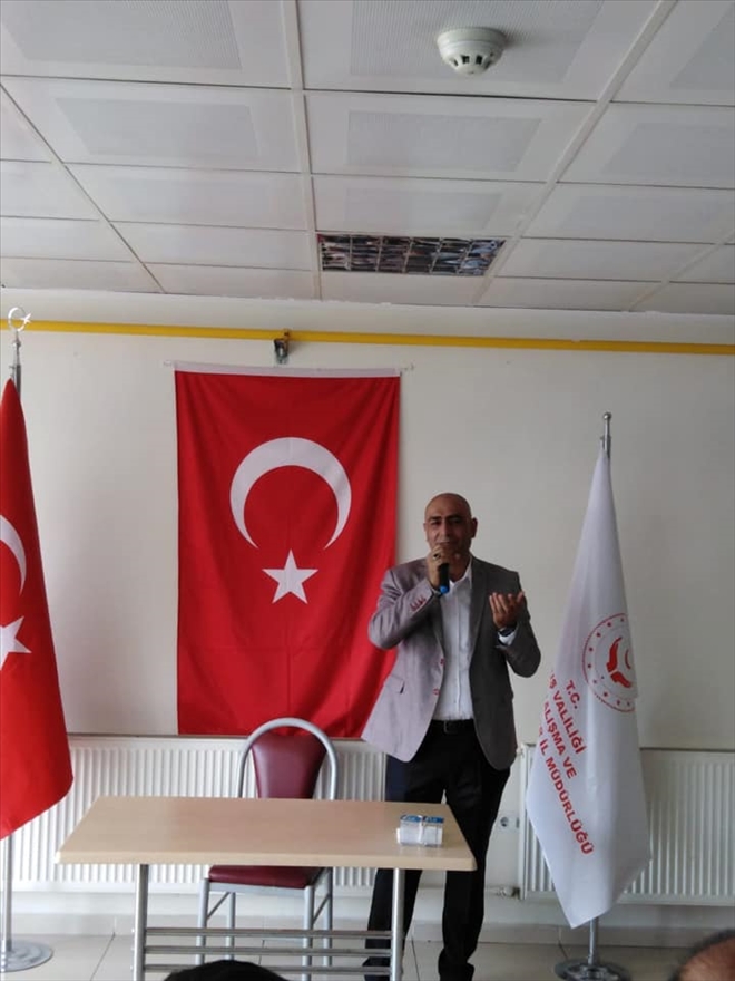 AKSOY´DAN DÜNYA ÇOCUK HAKLARI MESAJI