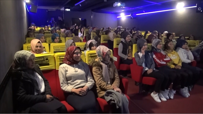 GEZEN SİNEMA KÖY ÇOCUKLARIYLA BULUŞTU