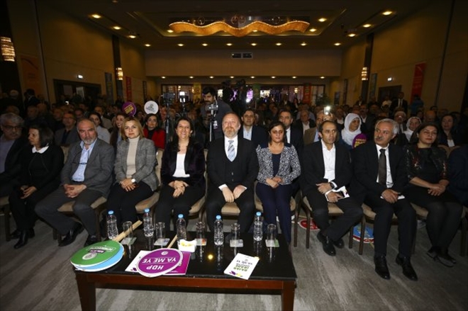 HDP´DEN ADAY TANITIM TOPLANTISI