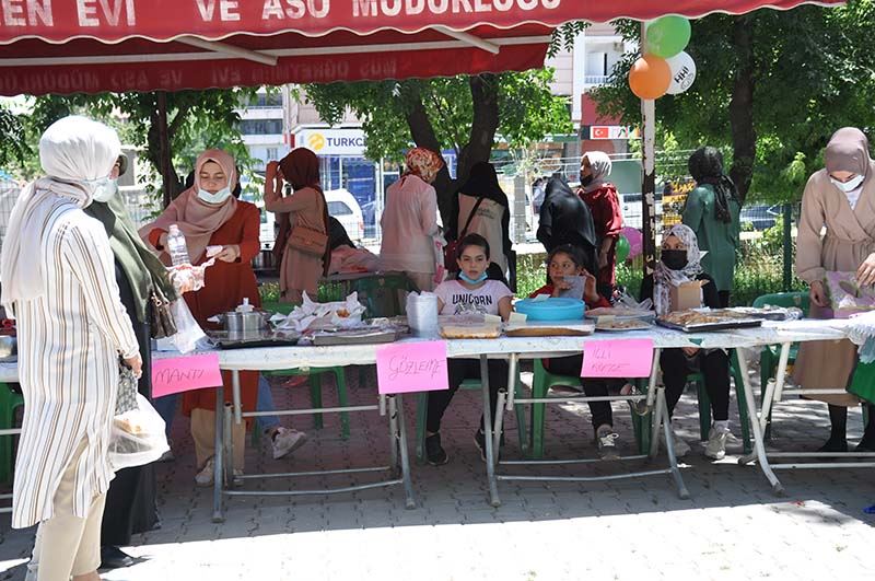 İHH’DAN GAZZE YARDIM KERMESİ