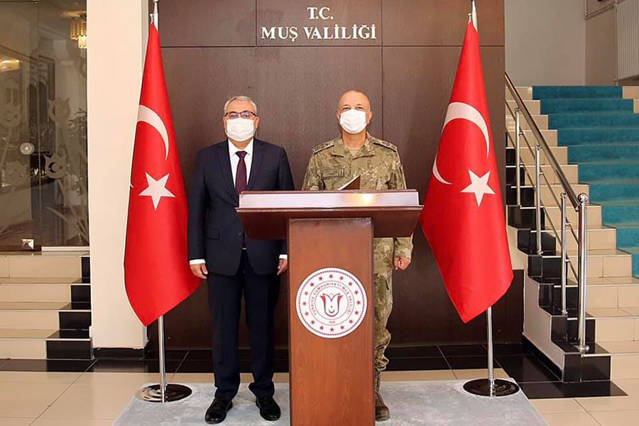 3. ORDU KOMUTANI KORGENERAL YAVUZ TÜRKGENCİ, VALİ GÜNDÜZÖZ İLE BİR ARAYA GELDİ