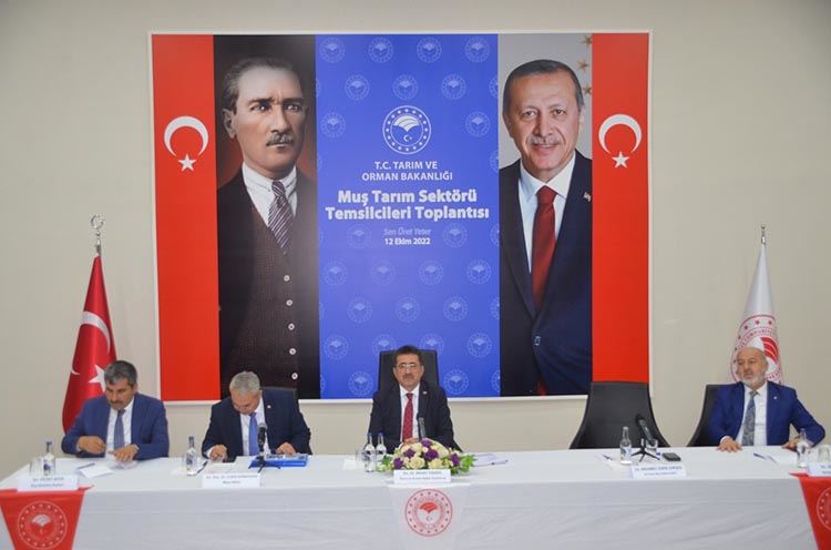 TARIM VE ORMAN BAKAN YARDIMCISI PAKDİL SEKTÖR TEMSİLCİLERİYLE BULUŞTU