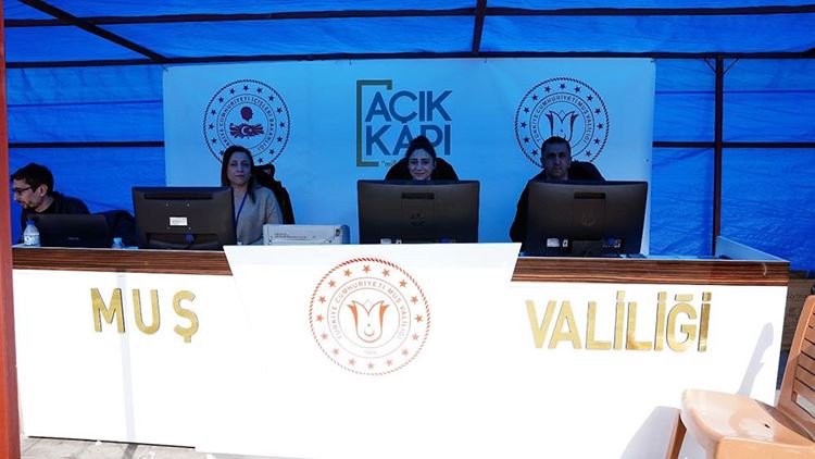 MUŞ VALİLİĞİ DEPREMZEDELER İÇİN “AÇIK KAPI” HİZMETİ BAŞLATTI