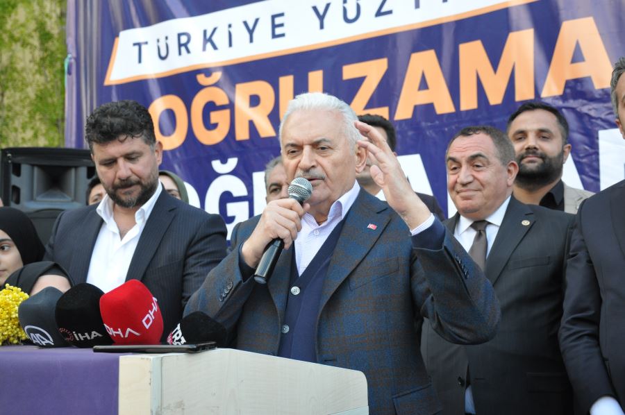 BİNALI YILDIRIM; “BİZİM ADAYIMIZ 21 YILDIR GECESİNİ GÜNDÜZÜNE KATAN RECEP TAYYİP ERDOĞAN’DIR”