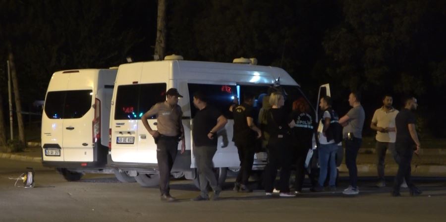 ŞÜPHELİ PAKET FÜNYE İLE İMHA EDİLDİ