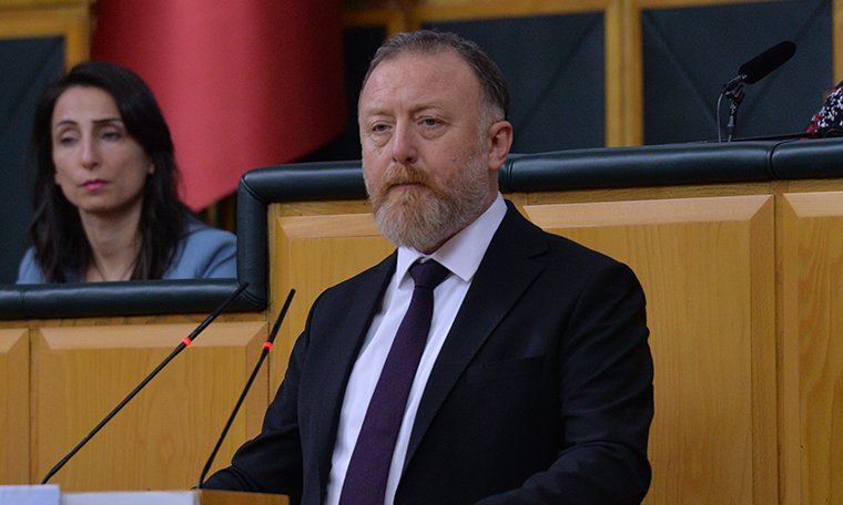 YSP’Lİ TEMELLİ ELEKTRİK KESİNTİLERİNİ SORDU