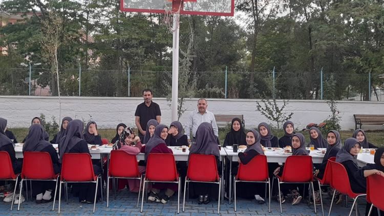 KURAN KURSU ÖĞRENCİLERİNE HOŞ GELDİN PARTİSİ