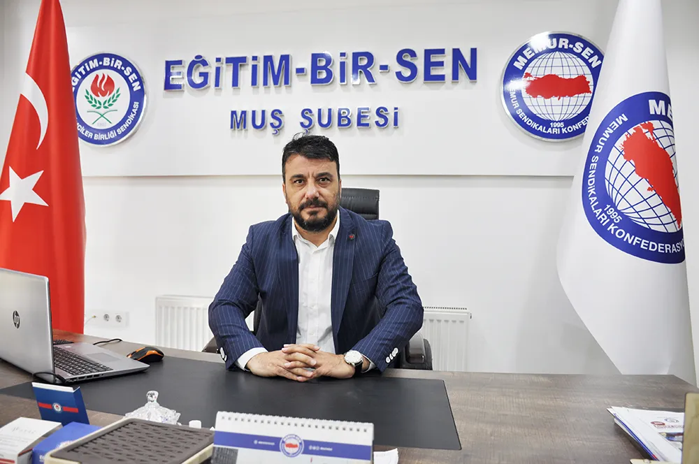 “İSTİKLAL MARŞI, ÖZGÜRLÜK VE DİRENİŞ YEMİNİDİR”