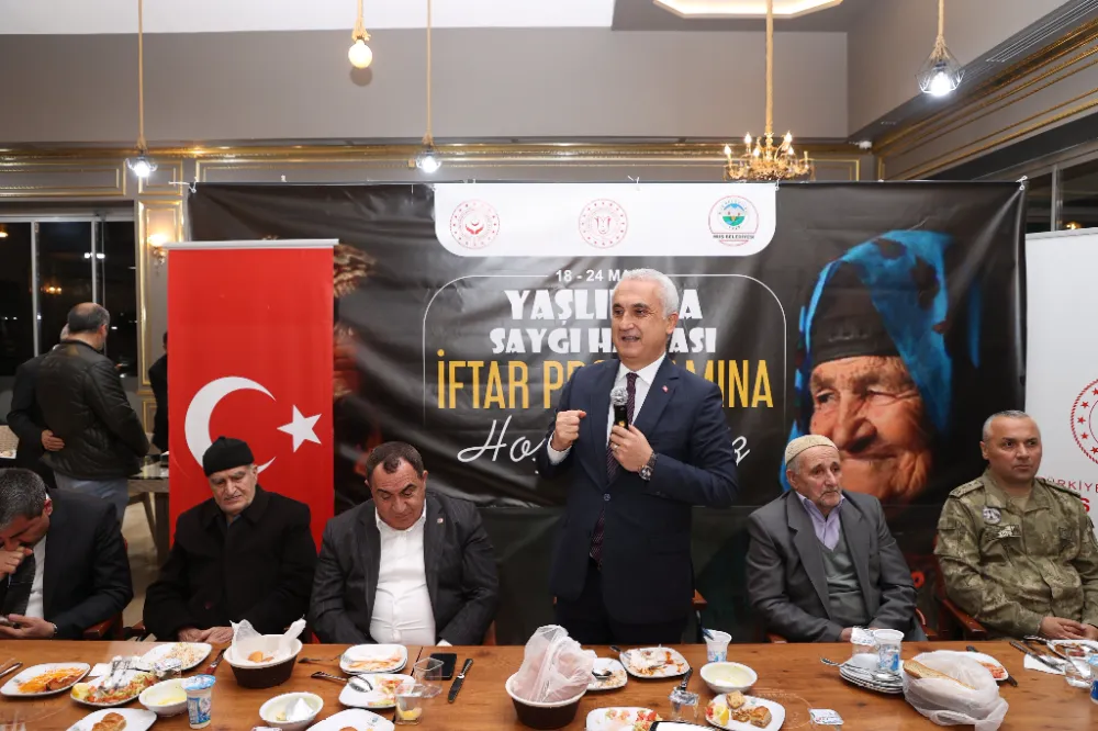VALİ ÇAKIR, YAŞLILARLA İFTARDA BULUŞTU