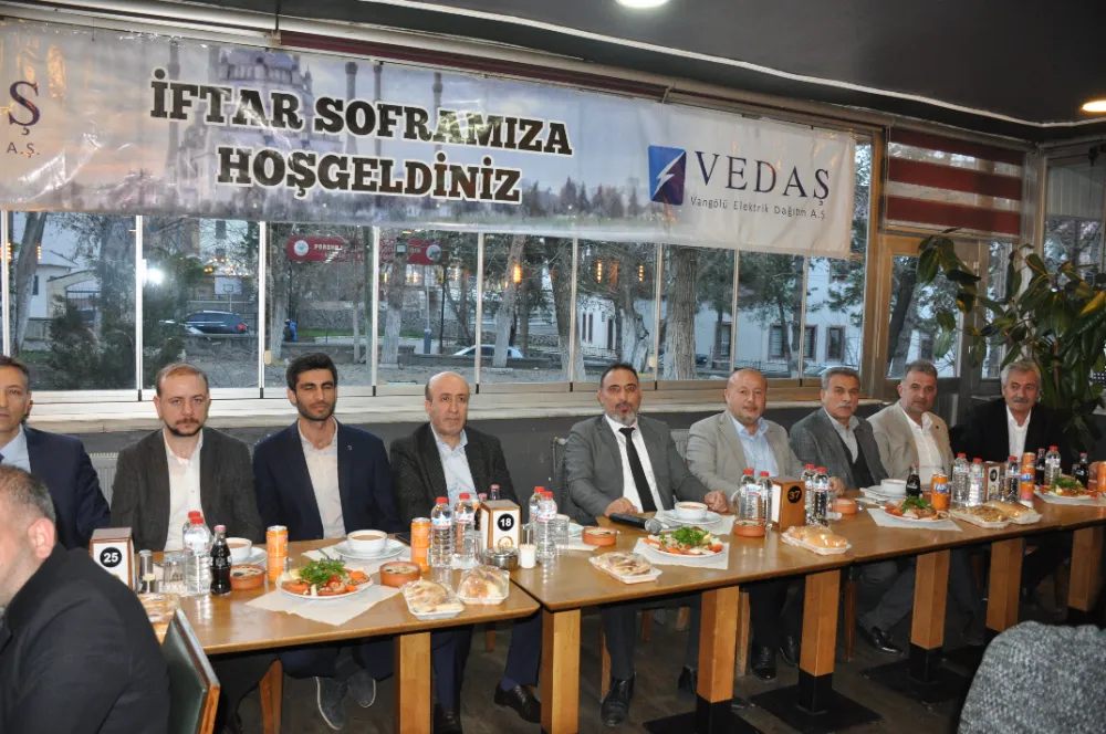 VEDAŞ VE VEPSAŞ PERSONELLERİ İFTARDA BULUŞTU