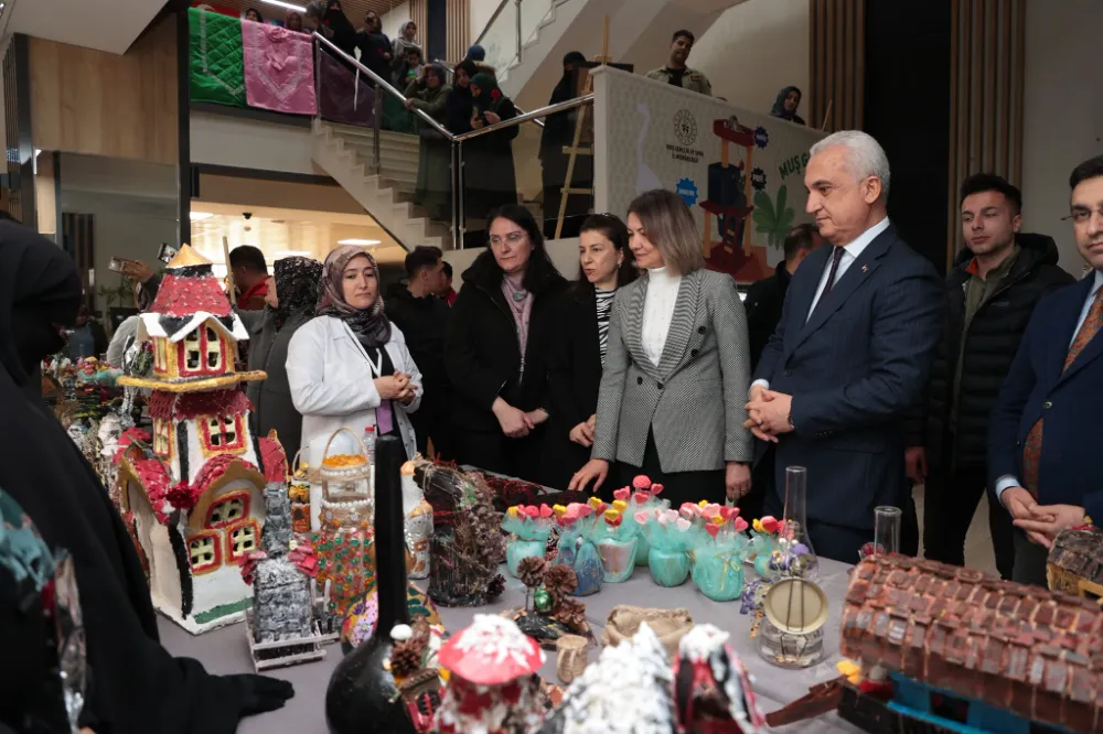 EL EMEĞİ GÖZ NURU ÜRÜNLER SERGİLENDİ