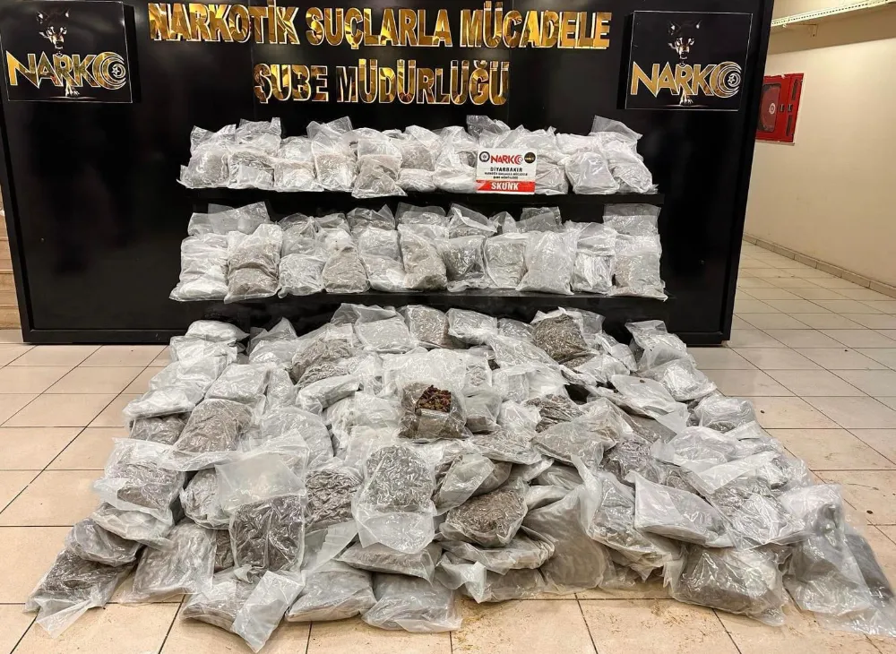 UYUŞTURUCU TACİRLERİNE DARBE