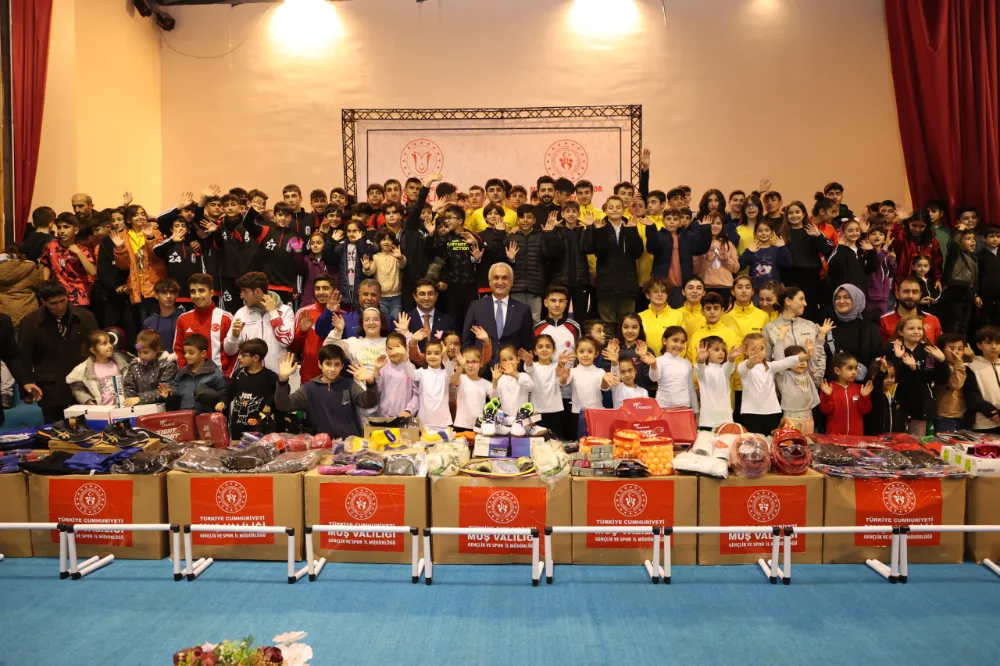 VALİ ÇAKIR’DAN 23 NİSAN MESAJI