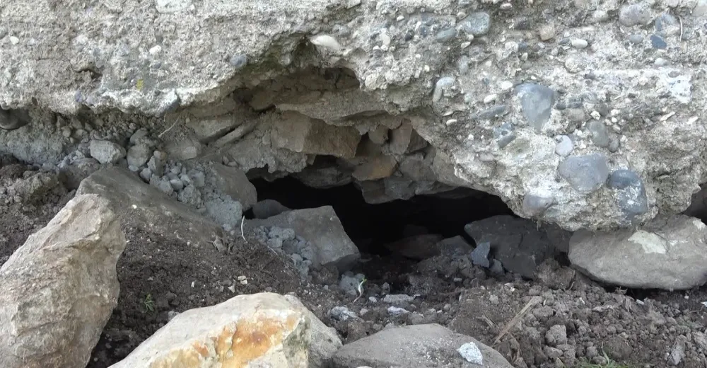 HAZİNE AVCILARI TARİHİ TÜMÜLÜSÜ TAHRİP ETTİ