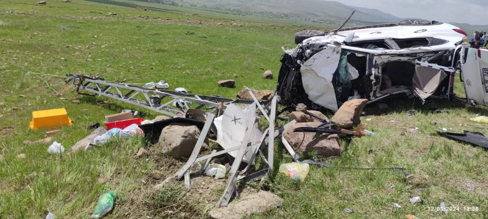 VARTO’DA FECİ KAZA: 1 ÖLÜ, 4 YARALI