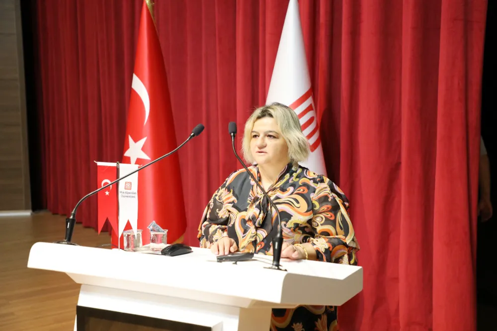 ÜNİVERSİTEDE BAĞIMLILIKLA MÜCADELE BİLİNCİ ARTIRILIYOR