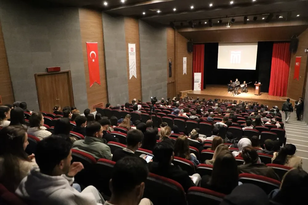 ULUSLARARASI DİL, TARİH VE MEDENİYET SEMPOZYUMU BAŞLADI