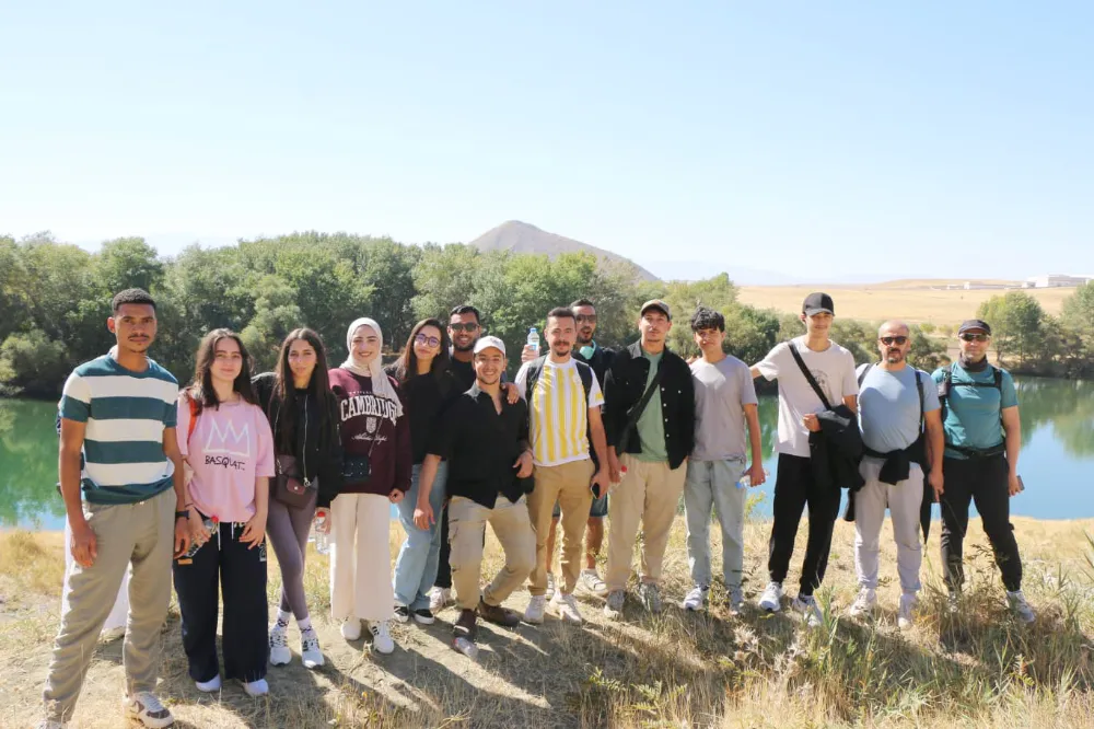 DOĞASEVERLER MUŞ’UN GÜZELLİKLERİNİ ADIMLIYOR