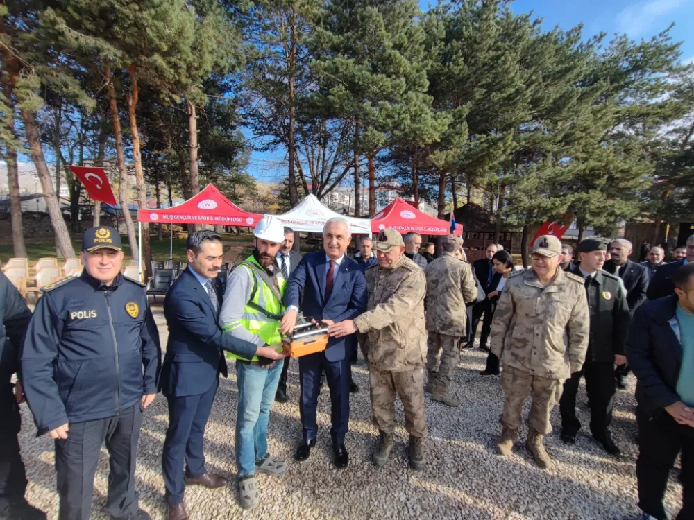 VARTO JANDARMA KOMUTANLIĞI YENİ BİNASININ TEMELİNİ ATTI