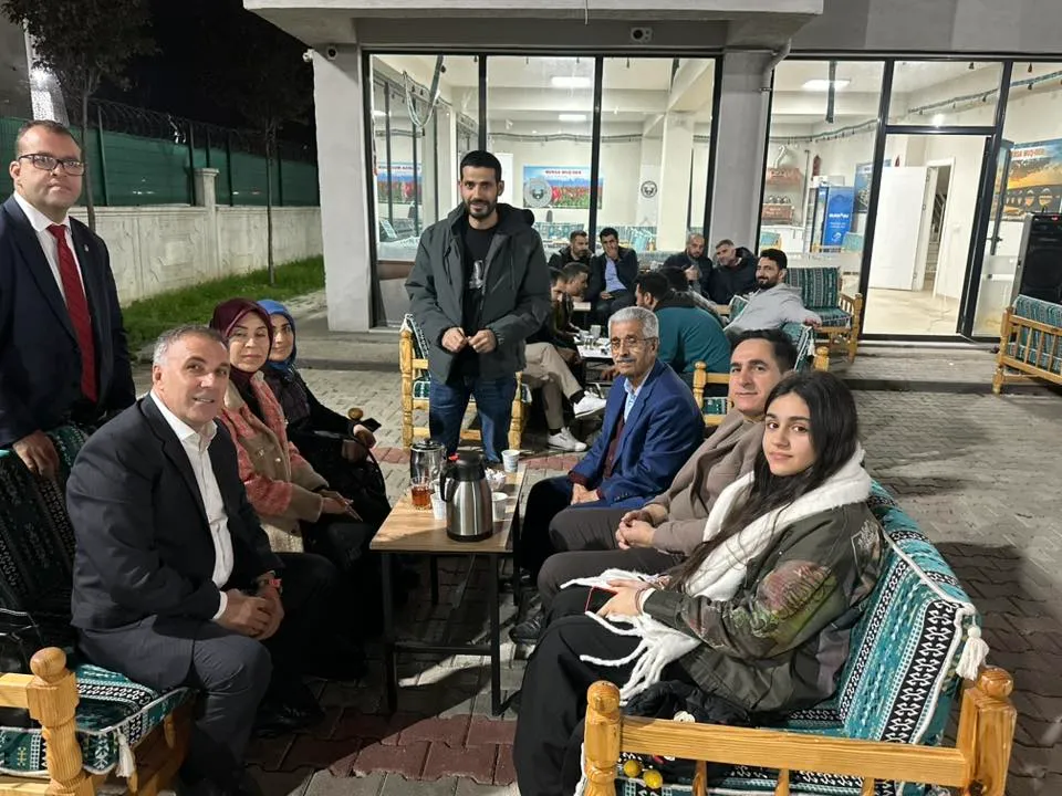 MUŞ-DER’DE ÖĞRETMENLER BİR ARAYA GELDİ, ANLAM DOLU BULUŞMA YAŞANDI