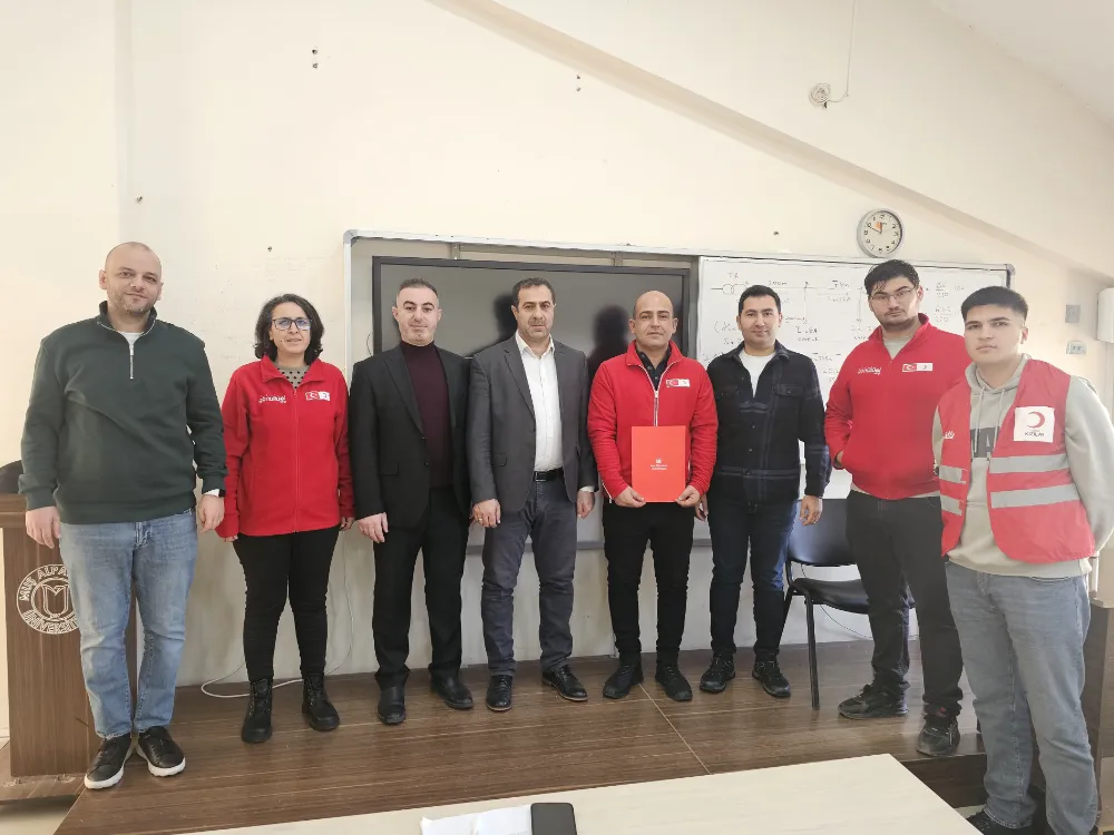 GÖNÜLLÜ KAN BAĞIŞI SEMİNERİ TBMYO ÖĞRENCİLERİNDEN YOĞUN İLGİ GÖRDÜ