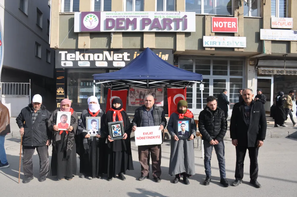 PKK TARAFINDAN KAÇIRILAN ÇOCUKLARI İÇİN AİLELERİN MÜCADELESİ DEVAM EDİYOR