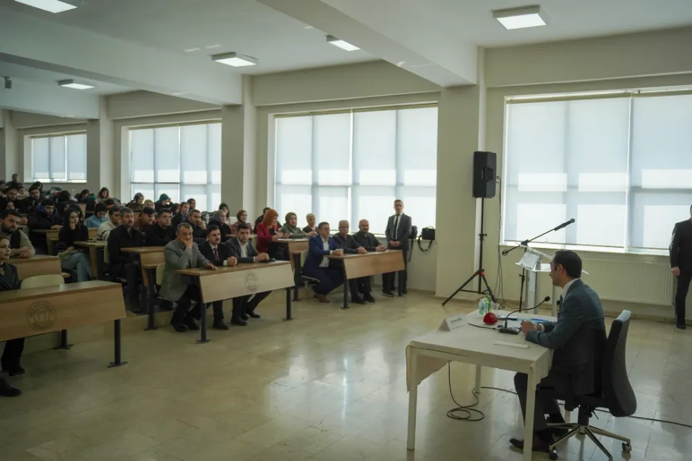 ÜNİVERSİTE ÖĞRENCİLERİNE DOLANDIRICILIKLA MÜCADELE SEMİNERİ