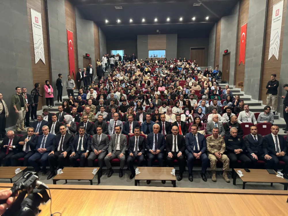 “AİLE ÇALIŞTAYI”NDA AİLE KURUMUNUN ÖNEMİ VURGULANDI