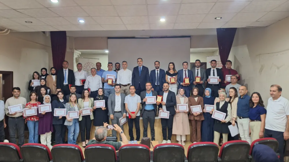 EĞİTİMDE YENİLİKÇİ ATILIMLAR PROJE YARIŞMASI ÖDÜLLERİ SAHİPLERİNİ BULDU