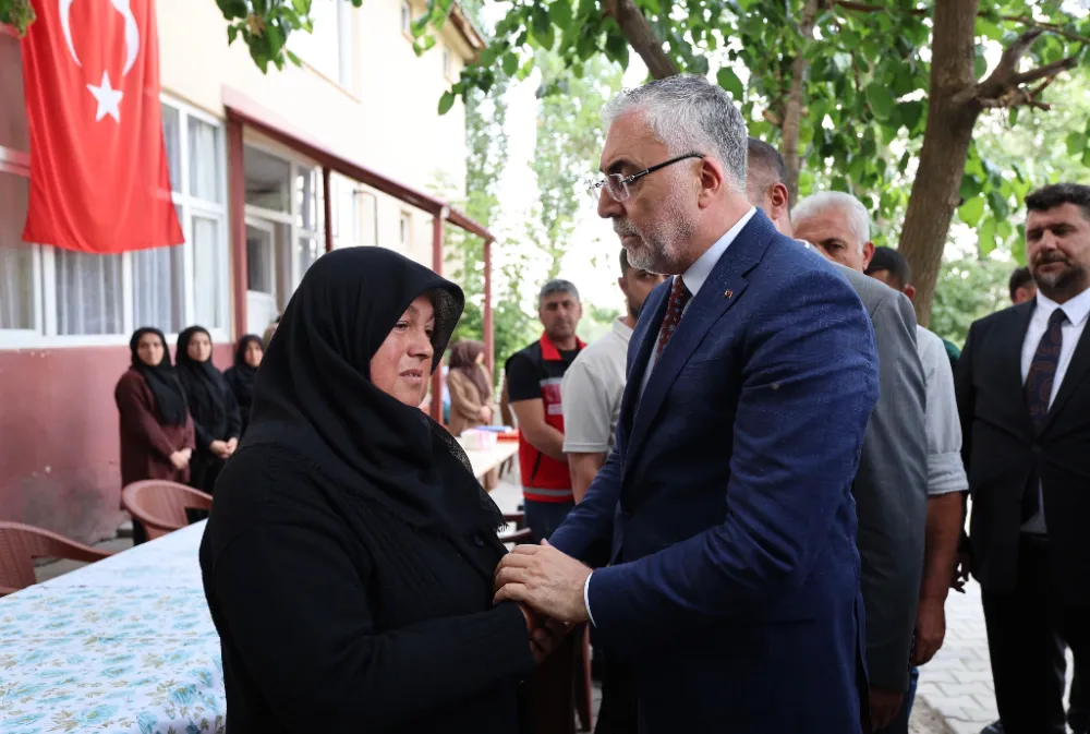 BAKAN IŞIKHAN’DAN ŞEHİT AİLESİNE ZİYARET