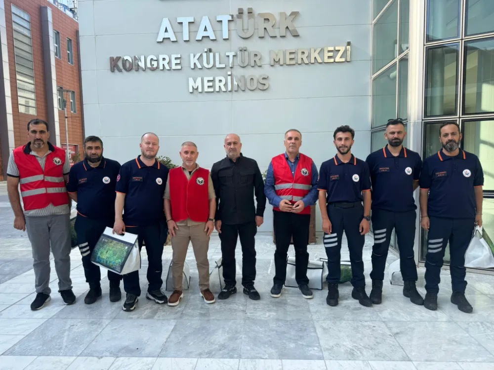 BURSA MUŞLULAR DERNEĞİ, ORMAN YANGINLARINDAKİ FEDAKÂRLIĞIYLA ÖDÜLLENDİRİLDİ