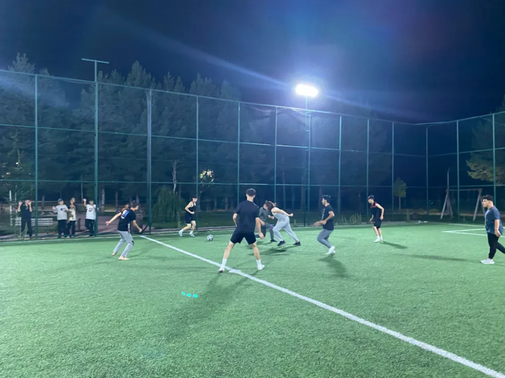 MALAZGİRT’TE GENÇLİĞİN ENERJİSİ YENİ KAMP ALANINDA HAYAT BULDU