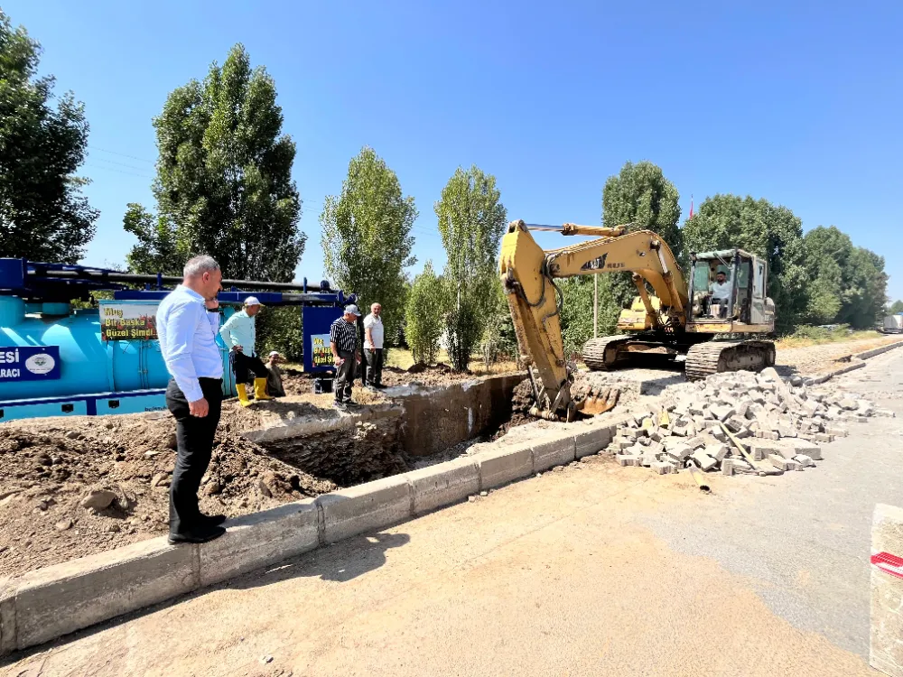 ANA İSALE HATTINDA PATLAK: ŞEHİR GENELİNDE SU KESİNTİSİ
