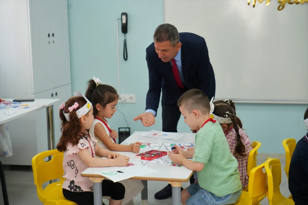MİLLİ EĞİTİM MÜDÜRÜ ALTAY’DAN ÖĞRENCİLERE UYUM HAFTASI ZİYARETİ