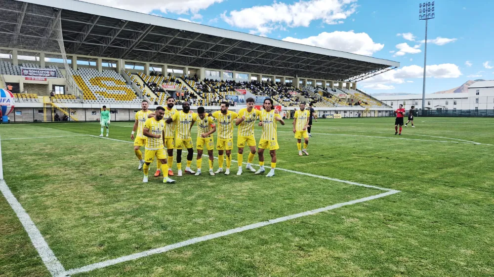 MUŞSPOR SOMA SPOR’U 4-0’LA GEÇTİ