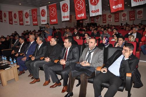 MHP´DE ŞÜKRÜ DEMİR GÜVEN TAZELEDİ
