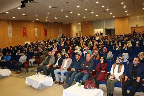 DİJİTAL DÜNYADA DİJİTAL CEHALET SEMİNERİ VERİLDİ