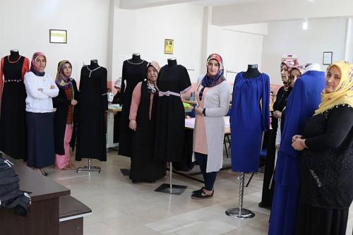 KADINLARA GİYİM KURSU EĞİTİMİ