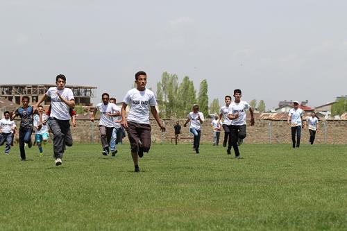 ENGELLİ ÖĞRENCİLER KIYASIYA YARIŞTI