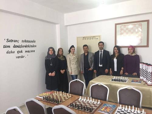 KÖY OKULUNDA SATRANÇ SINIFI OLUŞTURULDU