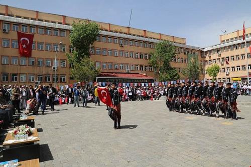 MUŞ´TA 19 MAYIS KUTLANDI