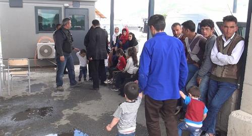 TALİBAN VE DAEŞ`TEN KAÇAN 20 AFGANİSTANLI YAKALANDI